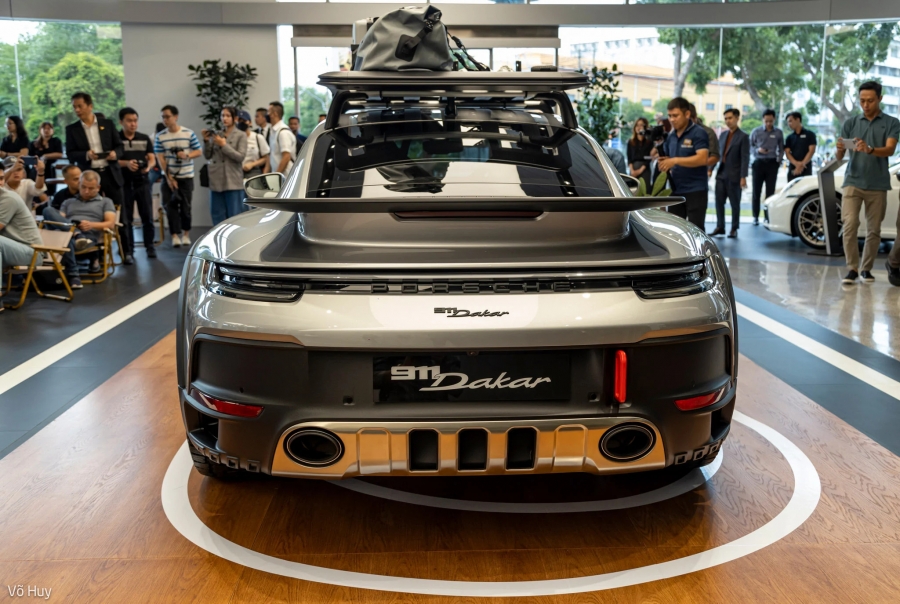 Hình ảnh: Porsche 911 Dakar được bàn giao tại Việt Nam